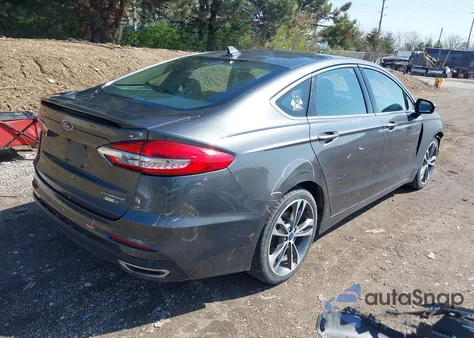 2020 Ford Fusion Titanium z USA, uszkodzony, nr VIN 3FA6P0D92LR175469